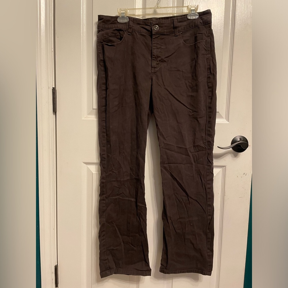 Brown “Lee” low rise straight leg jeans